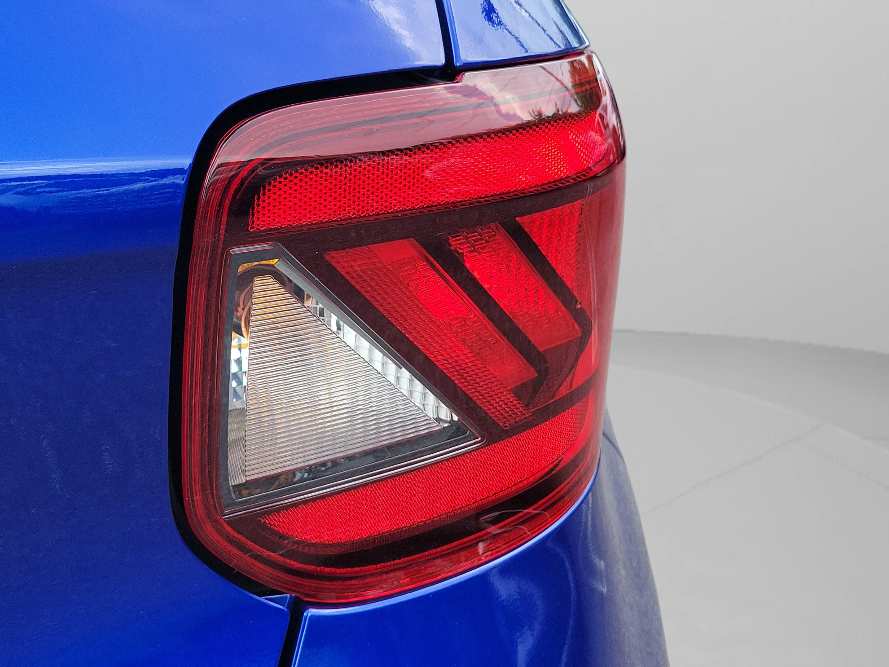 Used 2024 Intense Blue Hyundai SEL image 35