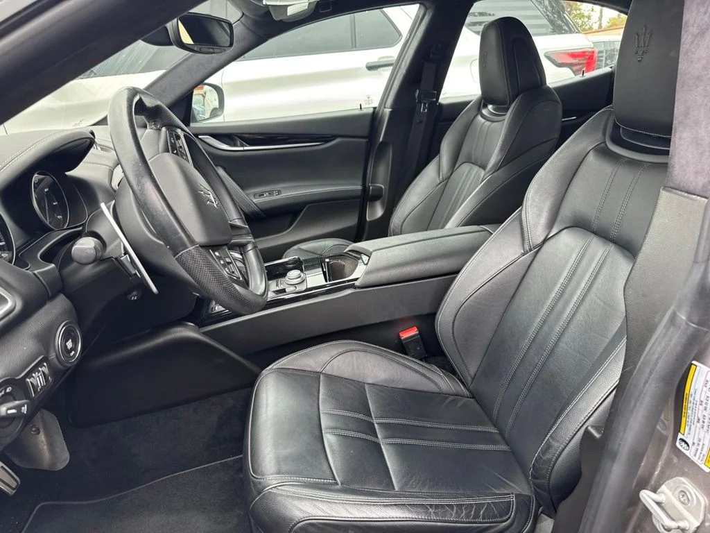 Used 2022  Maserati GT image 6