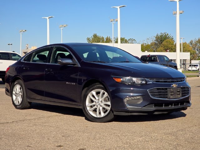 Used 2017 Chevrolet Malibu 1LT with VIN 1G1ZE5ST2HF182055 for sale in Centerville, OH