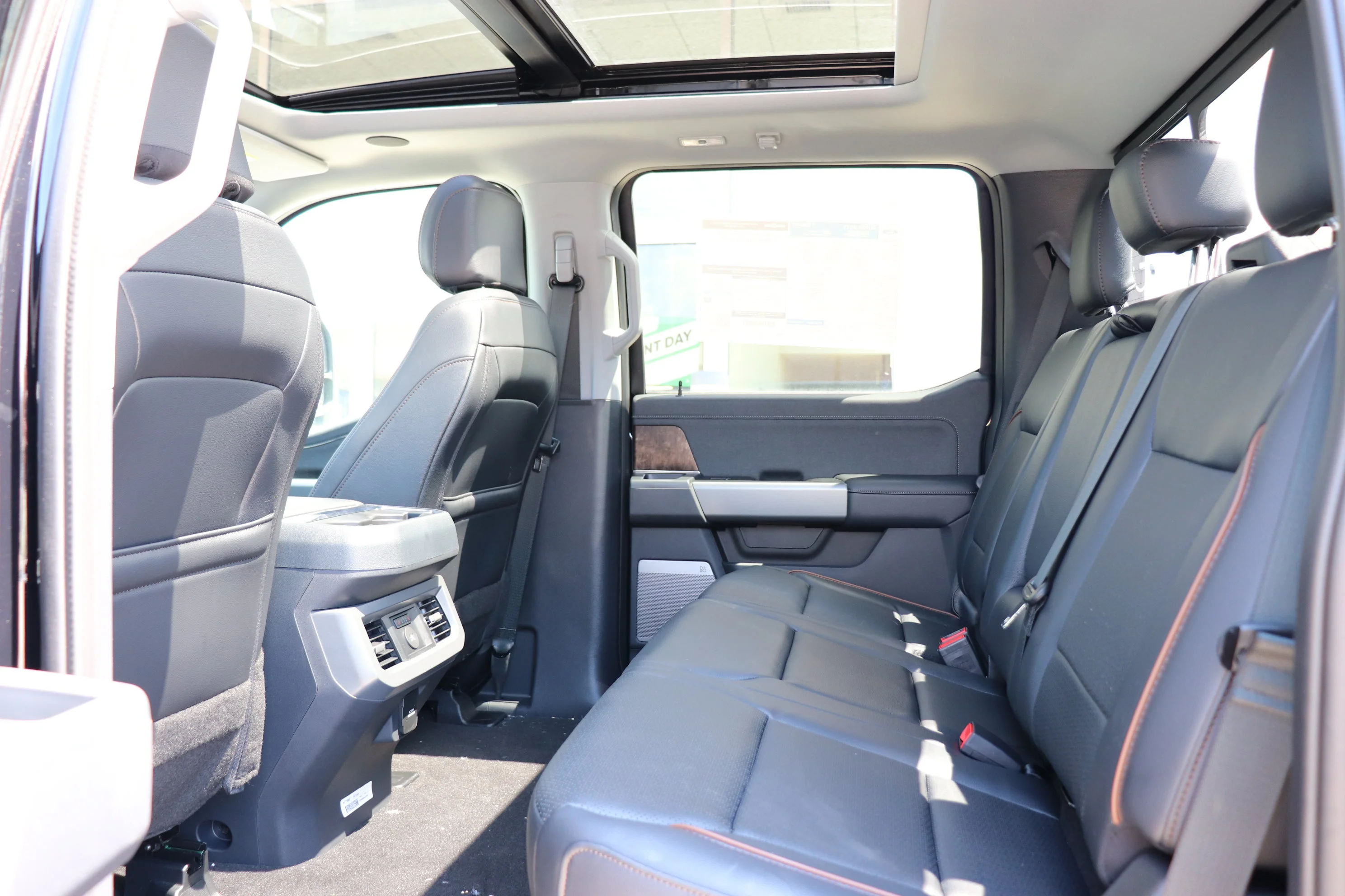 New 2026 AGATE BLACK METALLIC Ford LARIAT image 11