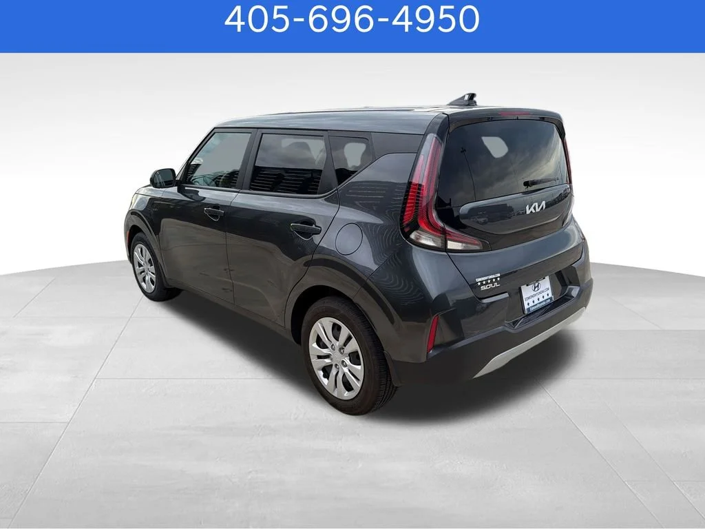 Pre-Owned 2023 Kia Soul LX