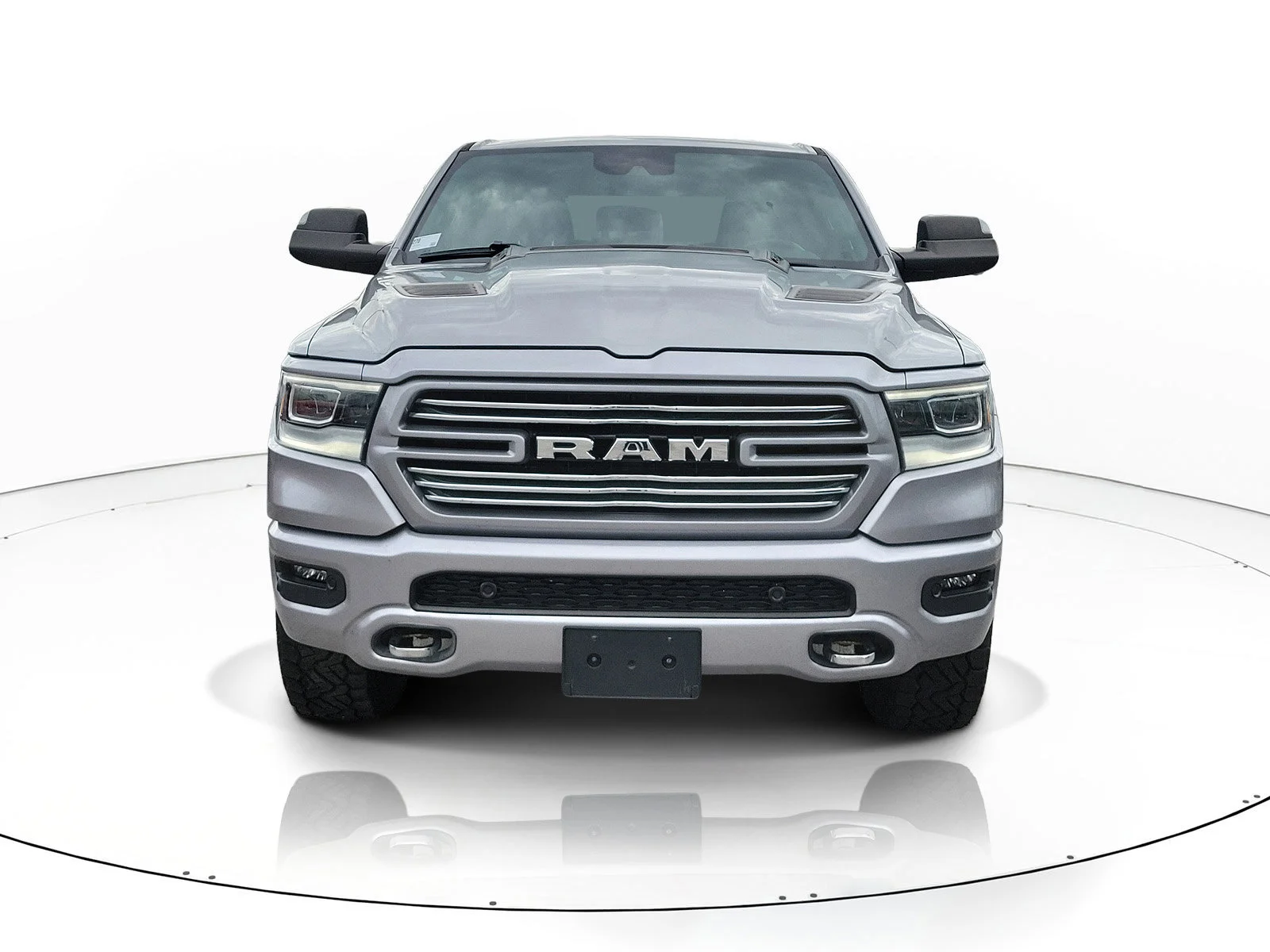Used 2023 Billet Silver Metallic Clearcoat Ram Laramie image 2