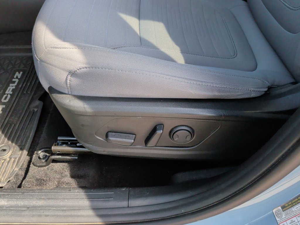 Used 2023 Blue Stone Hyundai SEL image 13