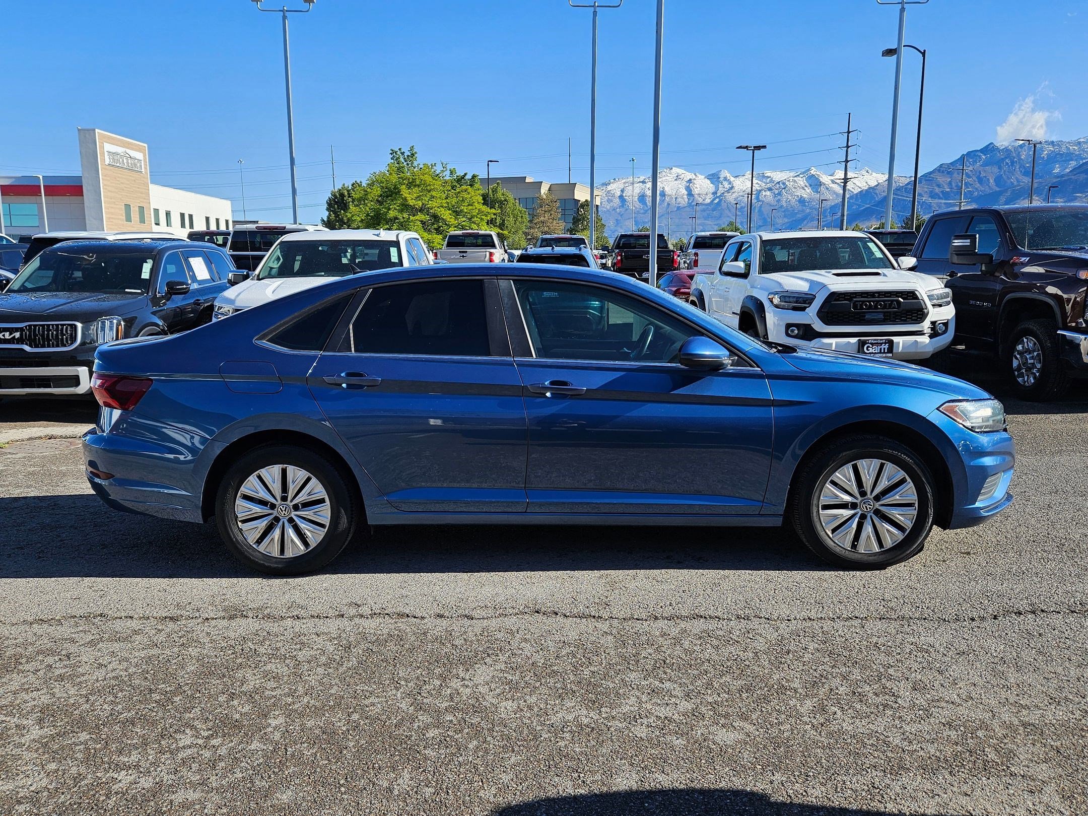 Used 2020 Silk Volkswagen S image 2