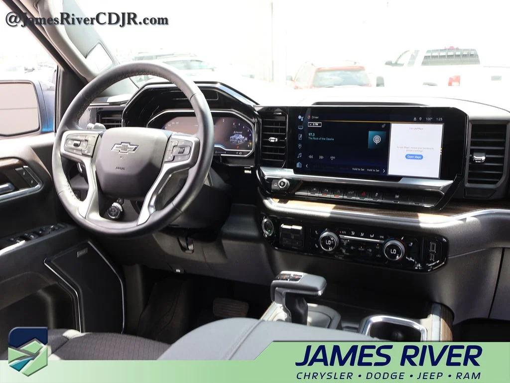 2023 Chevrolet Silverado 1500 RST - Photo 13