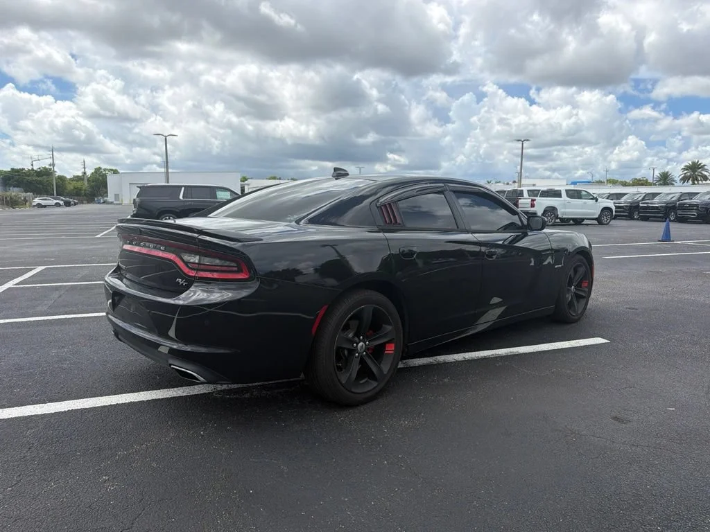 Used 2018 Black Dodge R/T RWD image 7