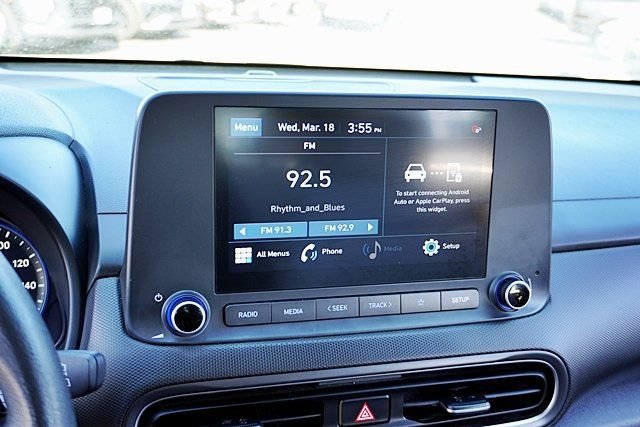 Used 2023 White Hyundai SEL image 23