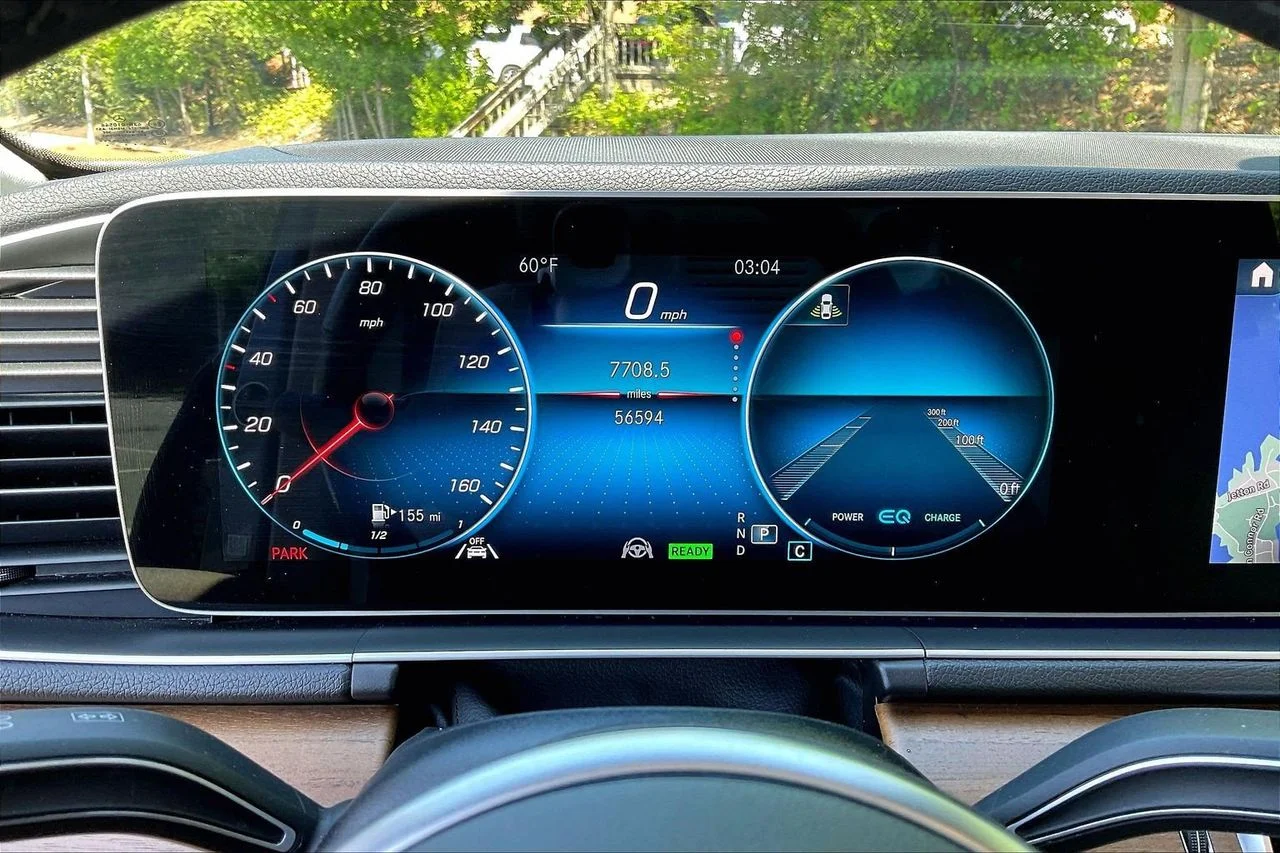 Certified Used 2023  Mercedes-Benz GLE 450 image 11