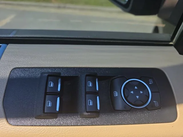 Used 2019 Gray Ford XLT image 28