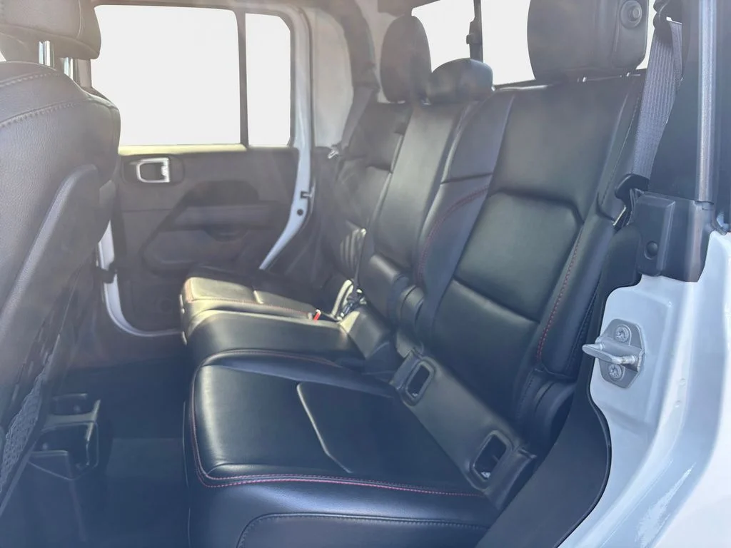 Used 2021 White Jeep Rubicon image 10