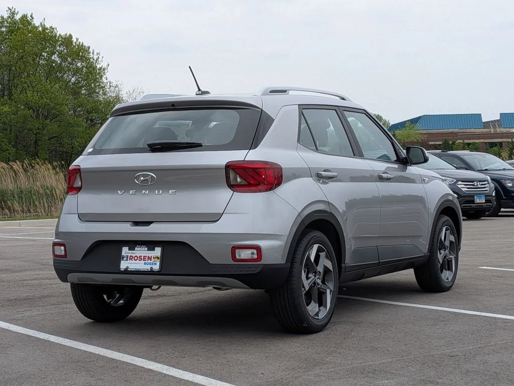 New 2026 Silver Hyundai SEL image 7