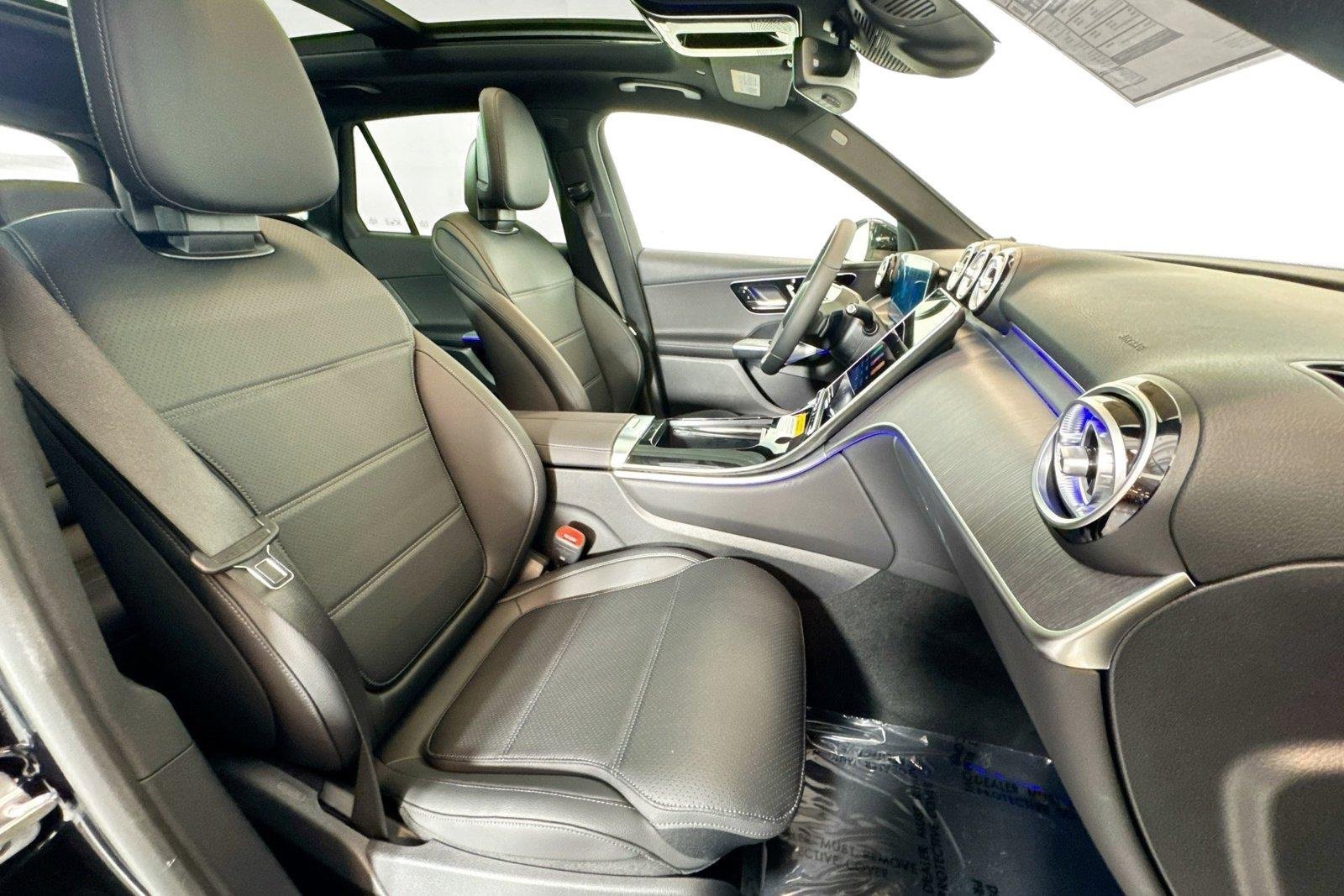 New 2026 Black Mercedes-Benz GLC 300 image 26