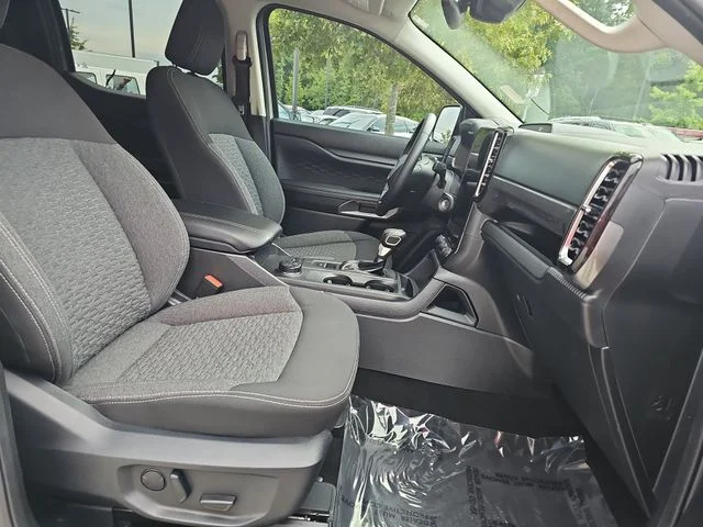 Used 2024 Green Ford XLT image 10