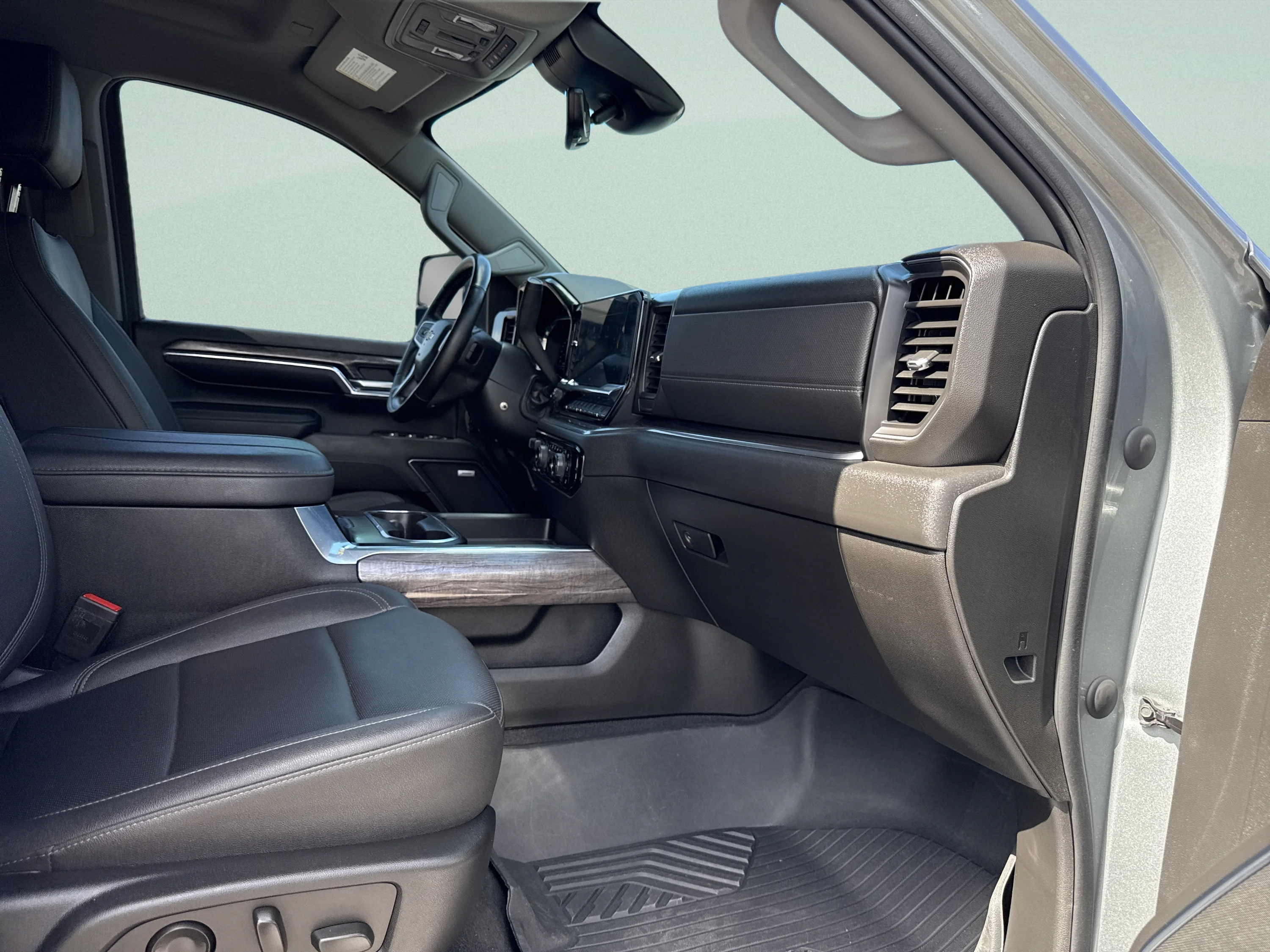 Used 2024 Sterling Gray Metallic Chevrolet LTZ image 18