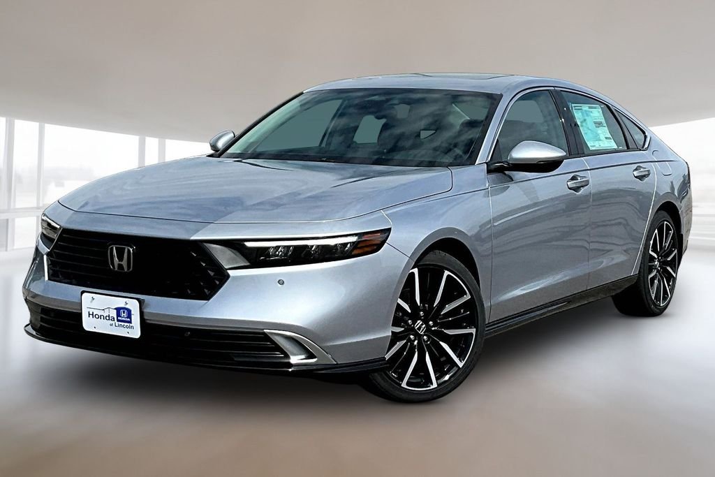 2026 Honda Accord Hybrid Touring's photo