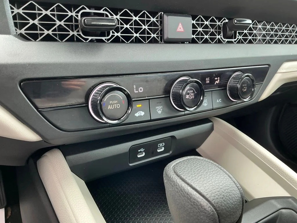 Used 2024  Honda LX image 45