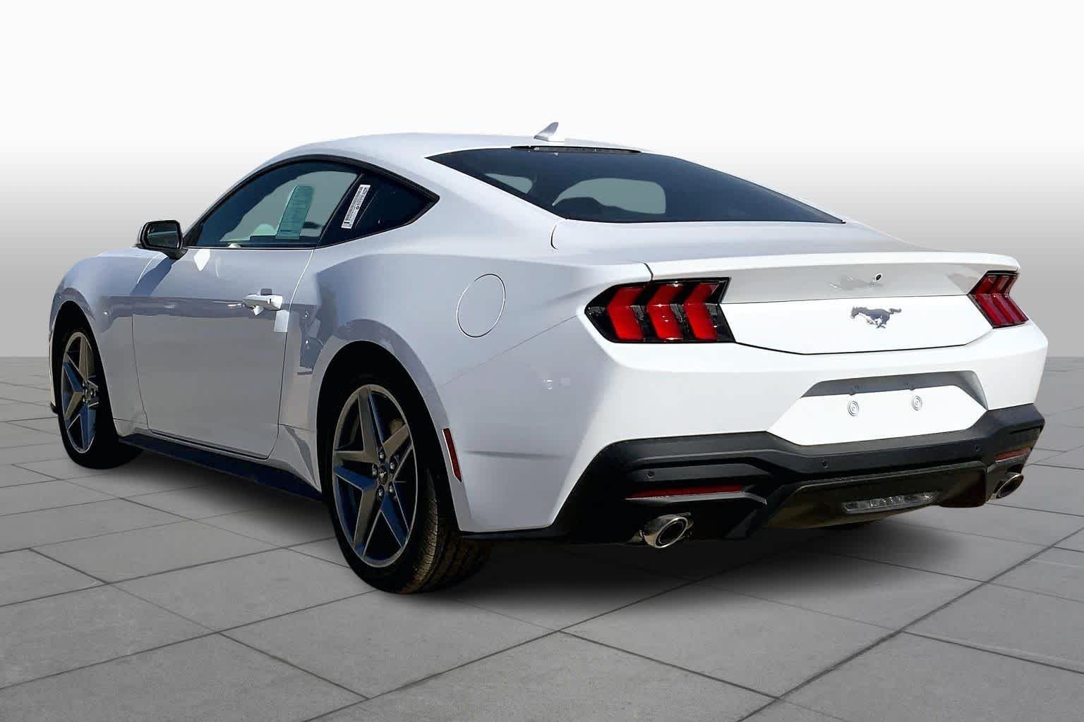 New 2026 Oxford White Ford EcoBoost® Fastback image 9