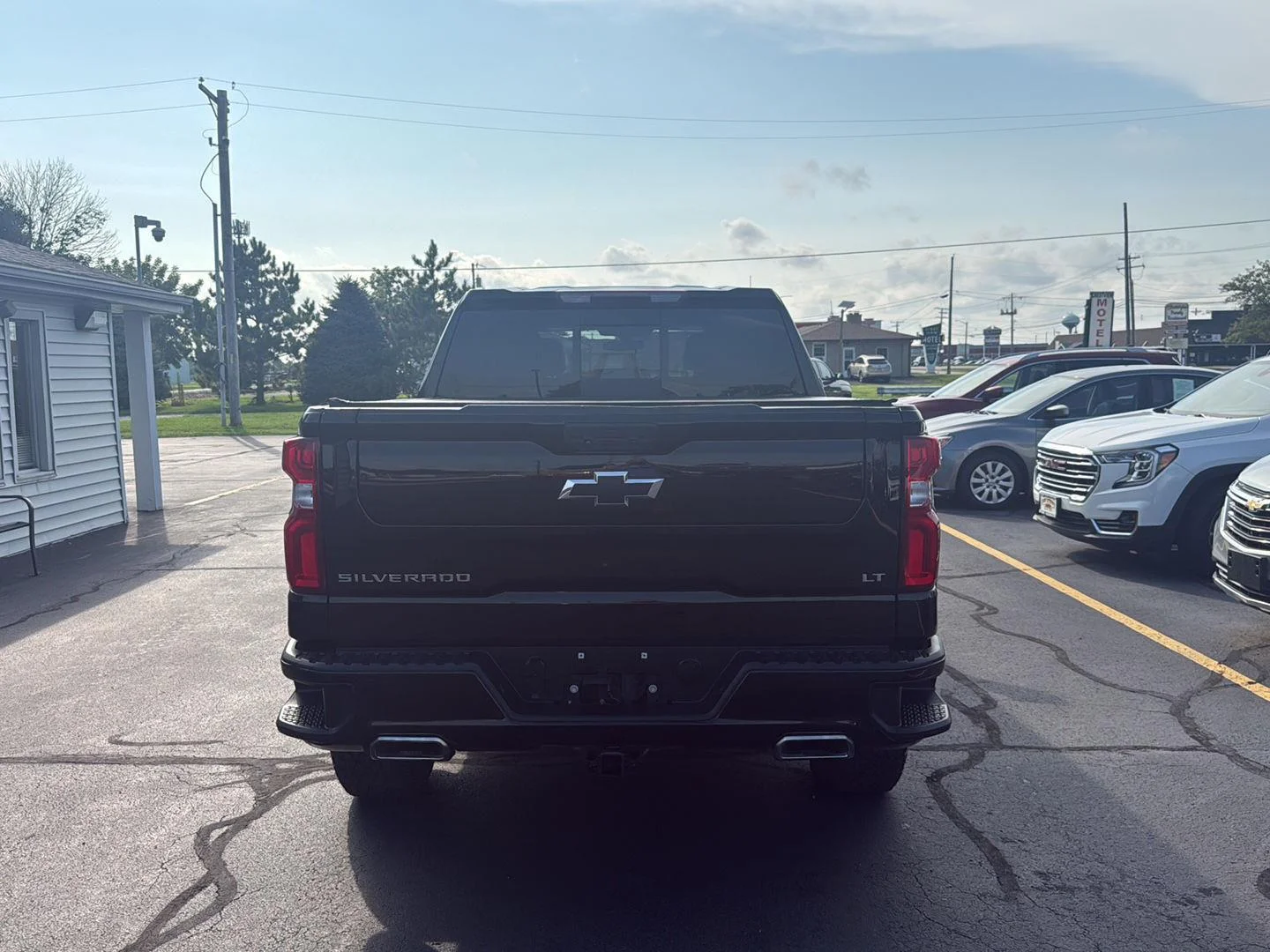 Used 2021 BLACK Chevrolet LT Trail Boss image 6
