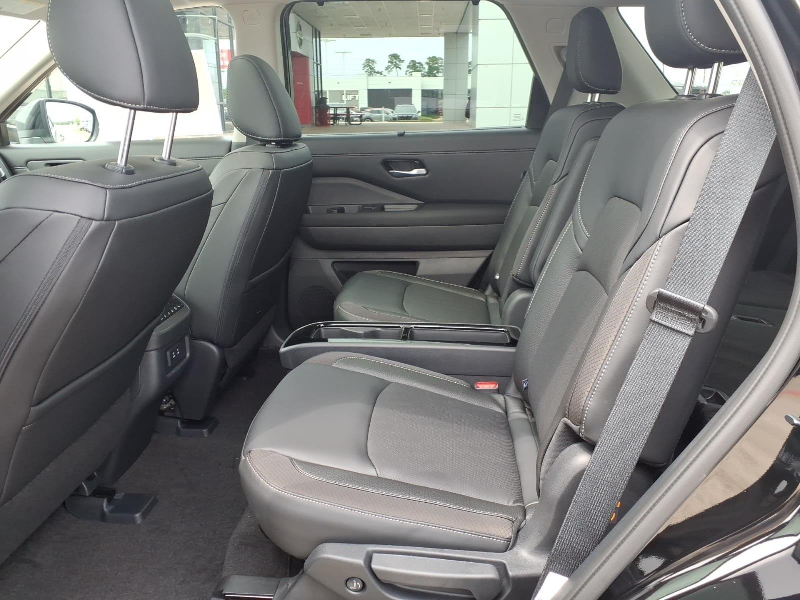 2026 Nissan Pathfinder SL Black at Robbins Nissan