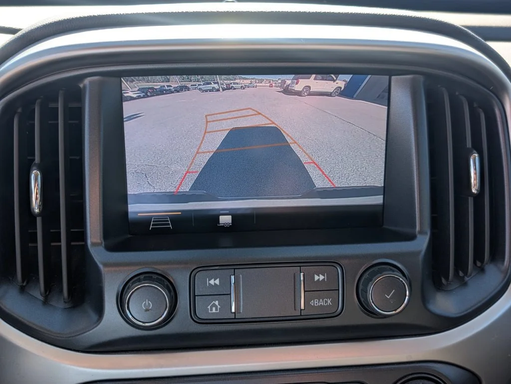 Used 2019 SATIN STEEL METALLIC Chevrolet 2WD LT image 21