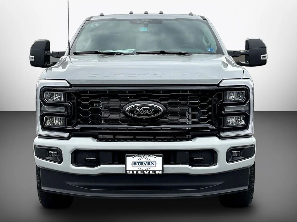 New 2026 Avalanche Ford F-250® XLT image 15