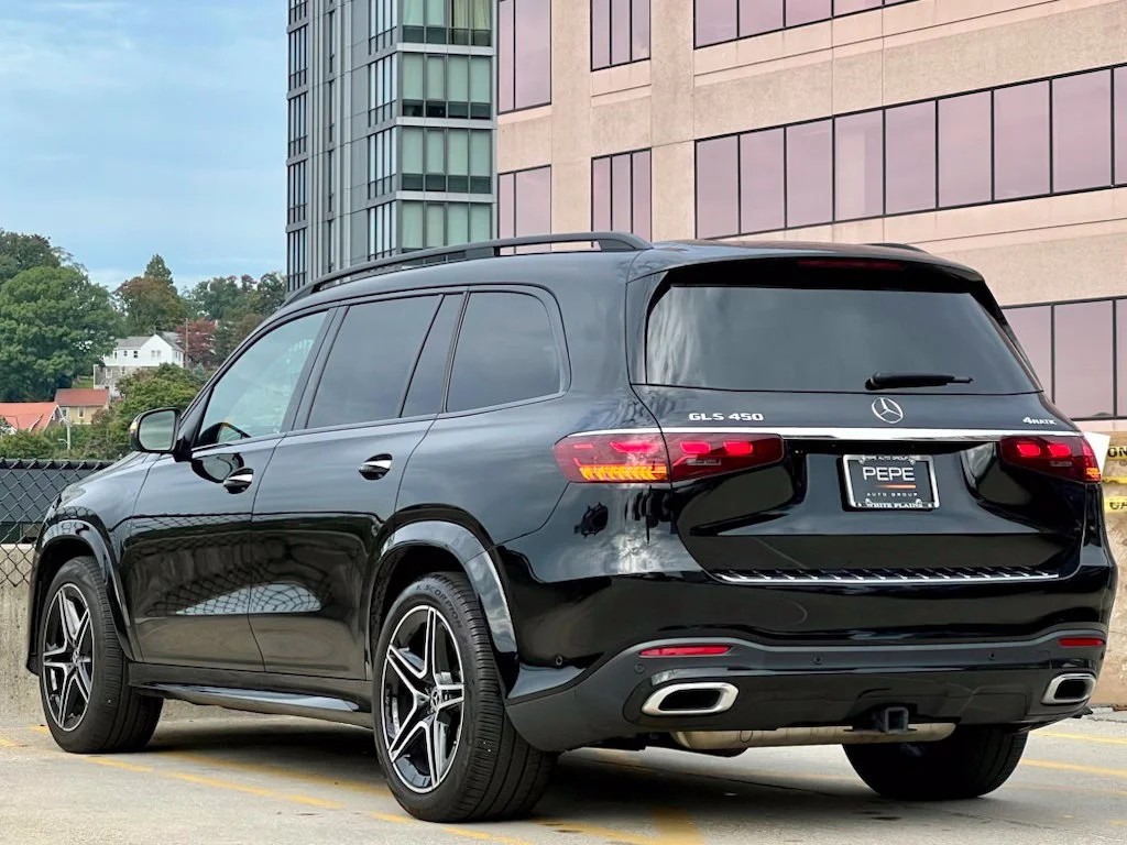 Certified Used 2024  Mercedes-Benz GLS 450 image 5