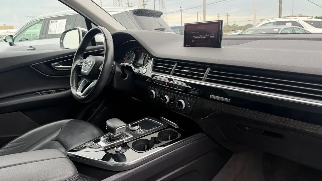 Used 2019  Audi 55 Premium quattro image 15