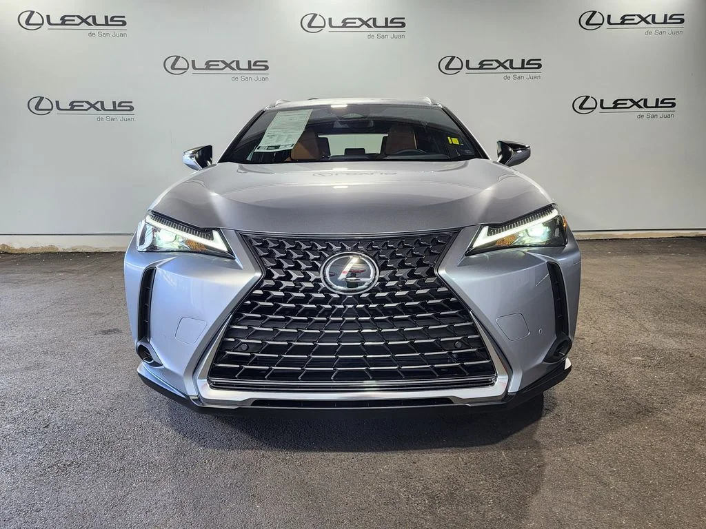 New 2026 Silver Lexus 300h image 6