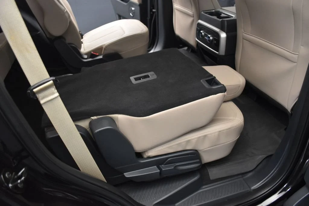 Used 2024 Black Metallic Ford Limited image 25