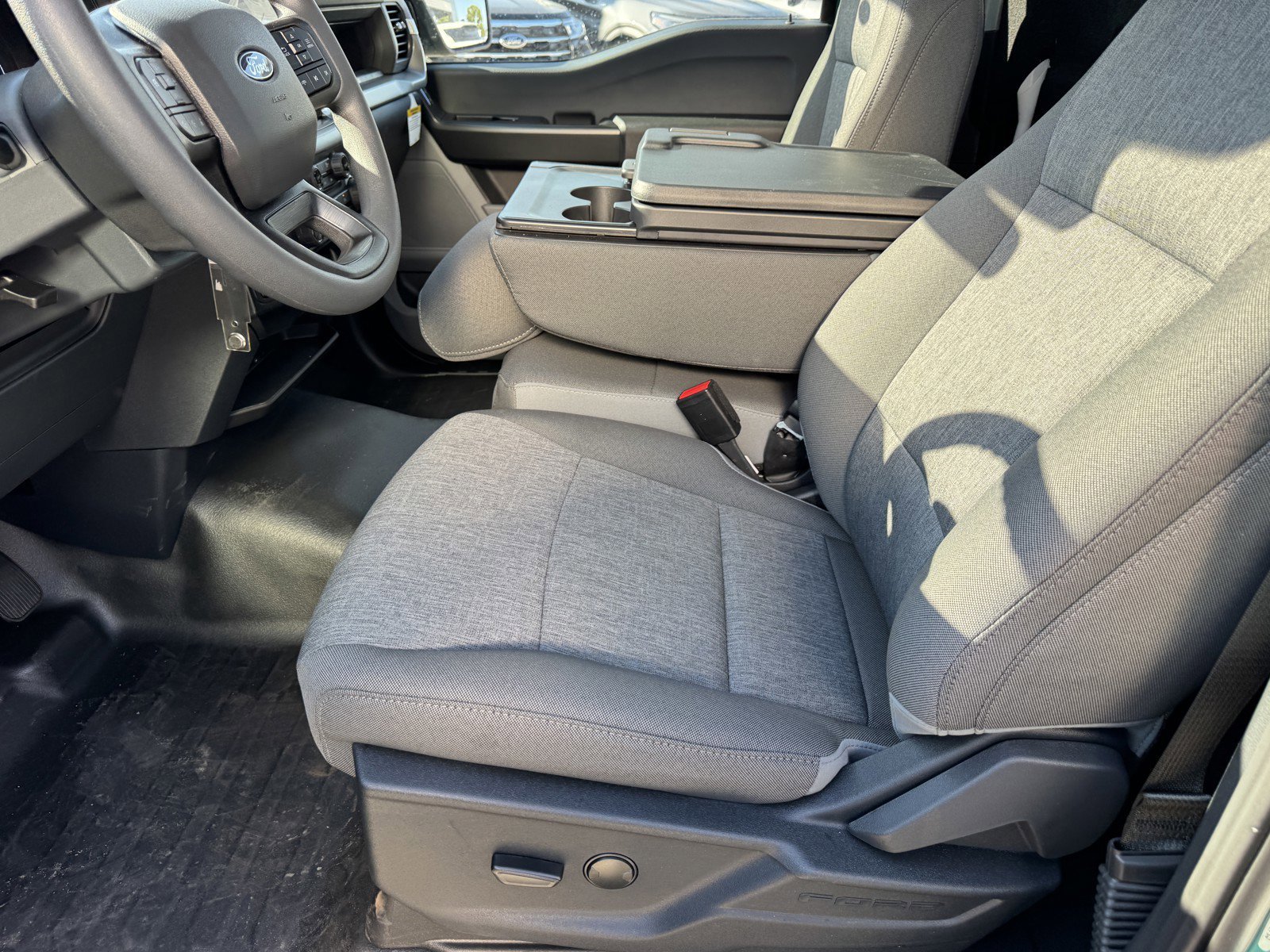 New 2026 Agate Black Metallic Ford XL image 13