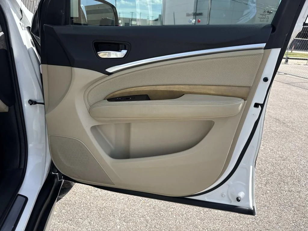 Certified Used 2020 White Acura Technology image 13