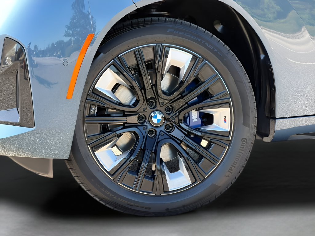 New 2026 Arctic Race Blue metallic BMW 30 xDrive image 28