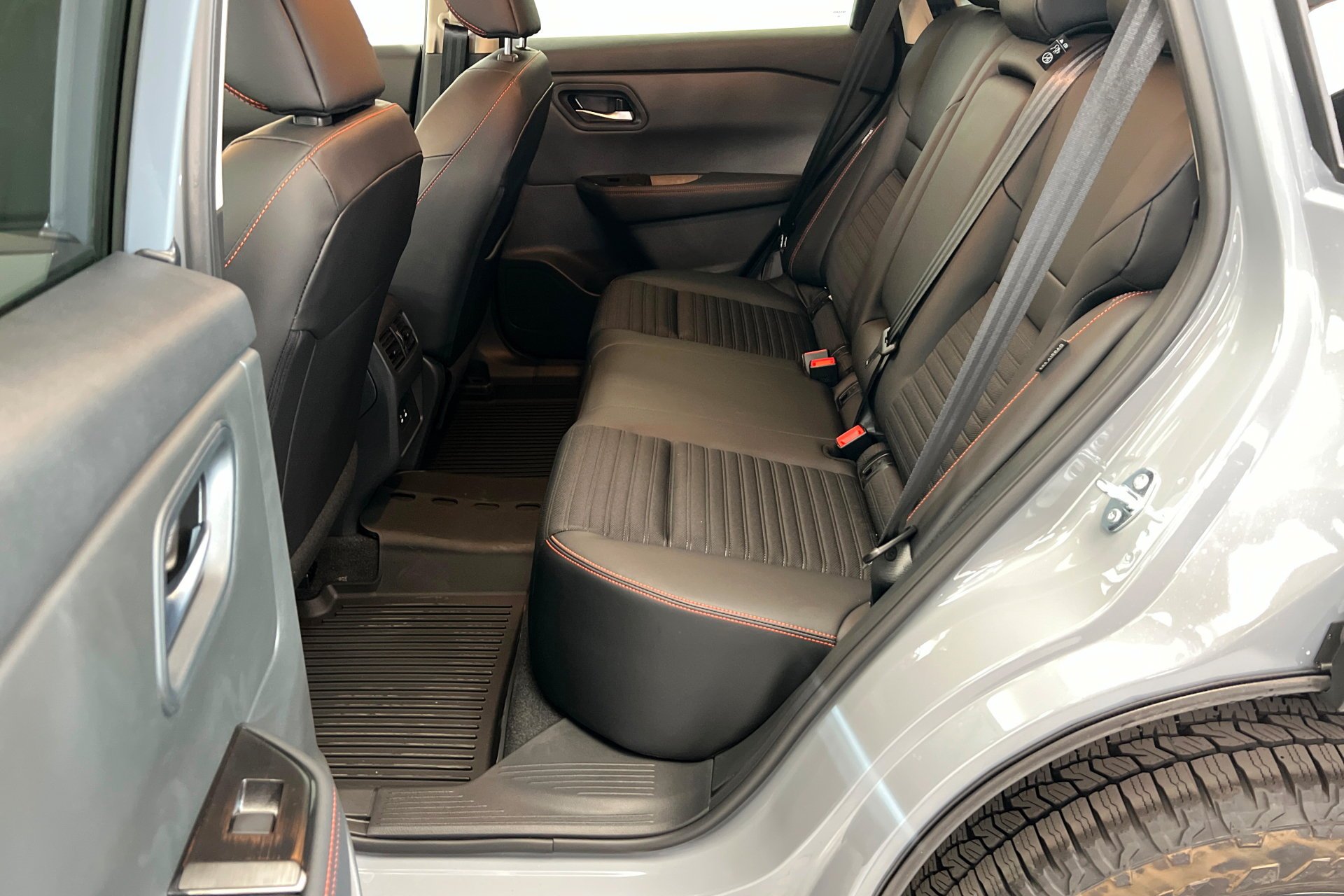 New 2026 Boulder Gray Pearl Nissan Rock Creek® image 23