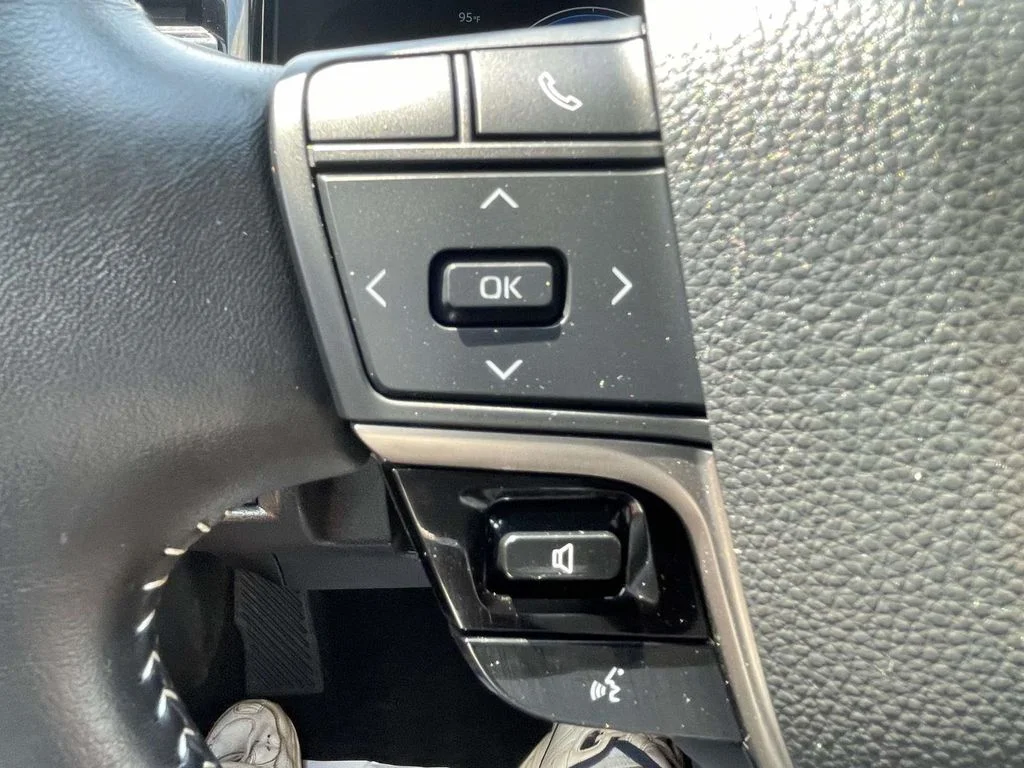 Used 2025 Heavy Metal Toyota SE image 21