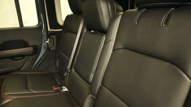 Certified Used 2025 Anvil Clearcoat Jeep Rubicon X image 11