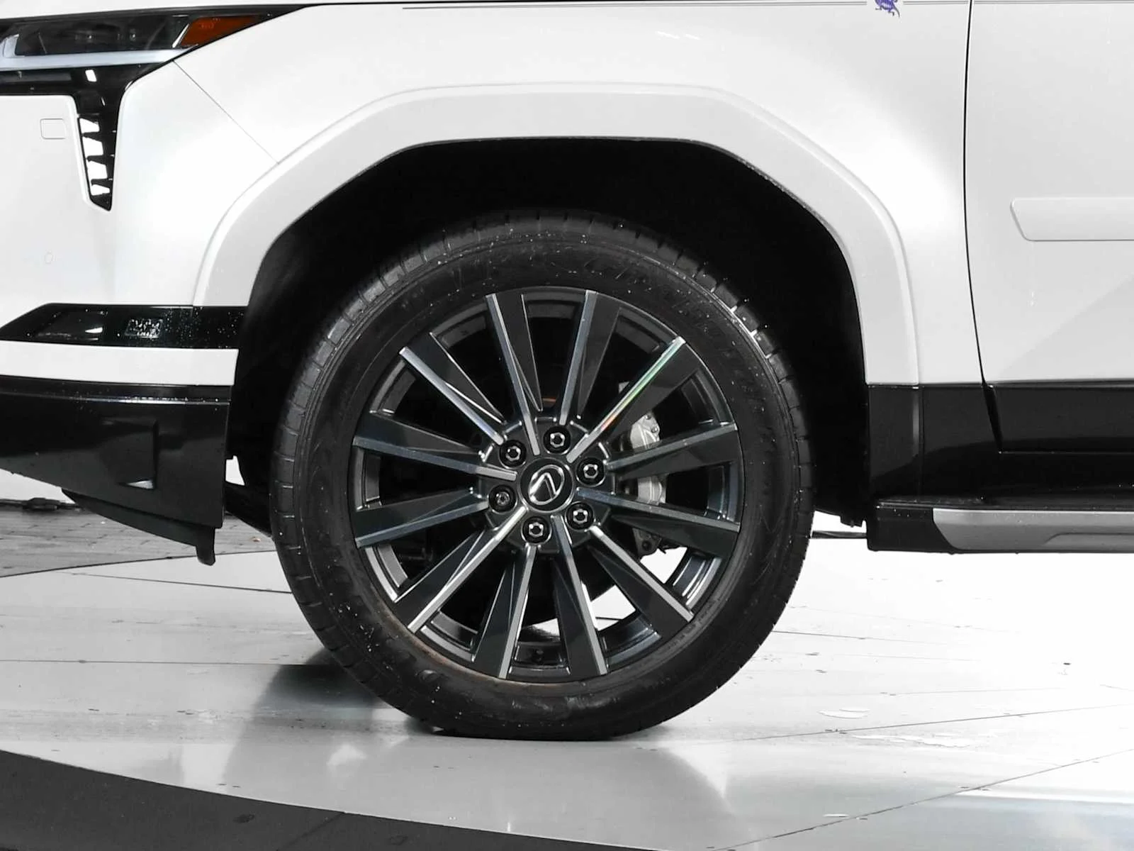 Certified Used 2024 Eminent White Pearl Lexus Luxury image 10