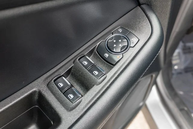 Used 2023 Gray Ford SEL image 17
