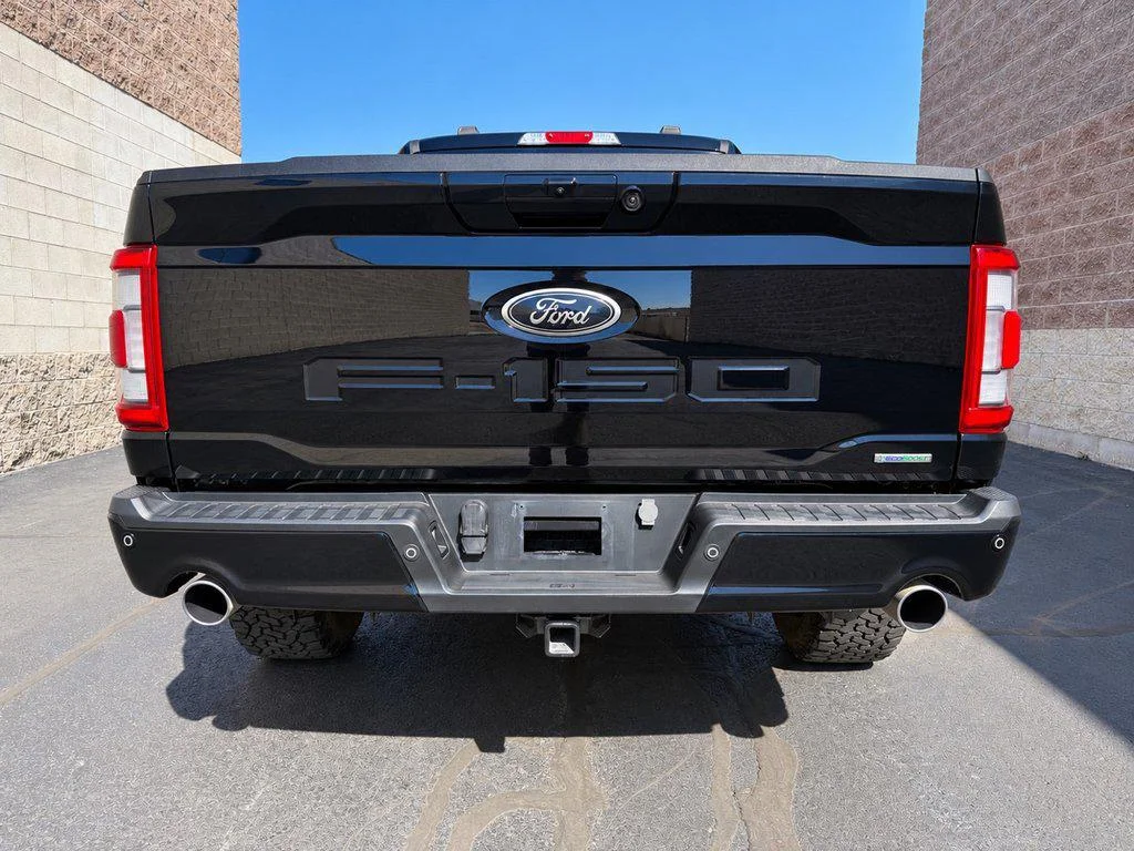 Used 2023 Agate Black Metallic Ford LARIAT 4WD SUPERCREW 5.5 BOX image 6