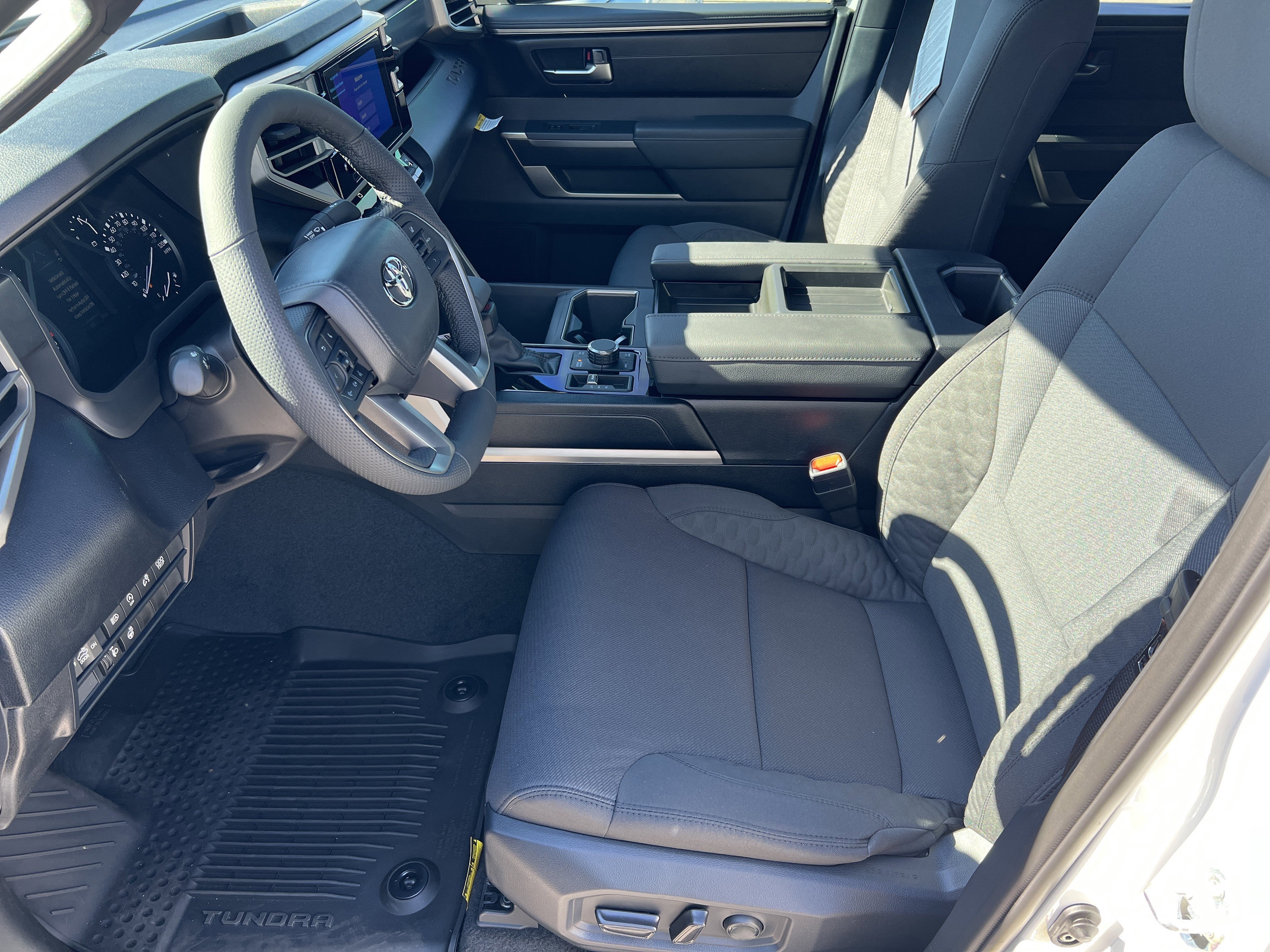 2026 Toyota Tundra SR5 - Photo 9