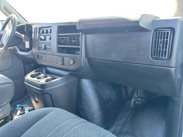 Certified Used 2024 White GMC Work Van image 17