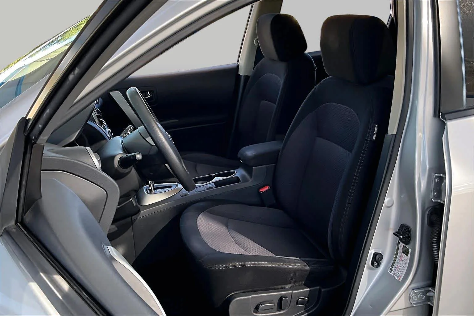 Used 2013 Brilliant Silver Nissan SV image 8