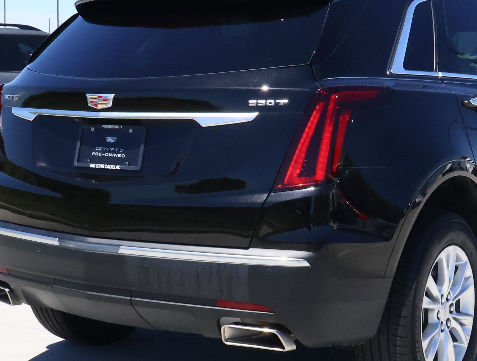 Used 2025 Stellar Black Metallic Cadillac Luxury image 10