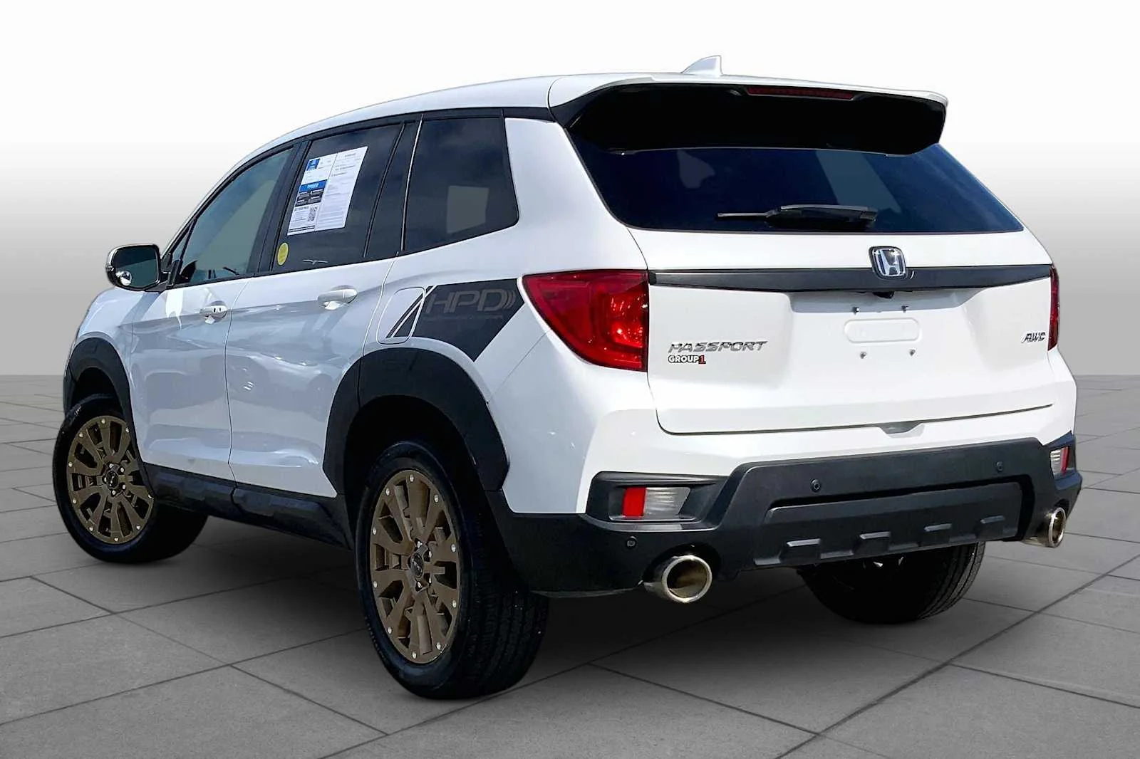 Used 2022 Platinum White Pearl Honda EX-L image 12