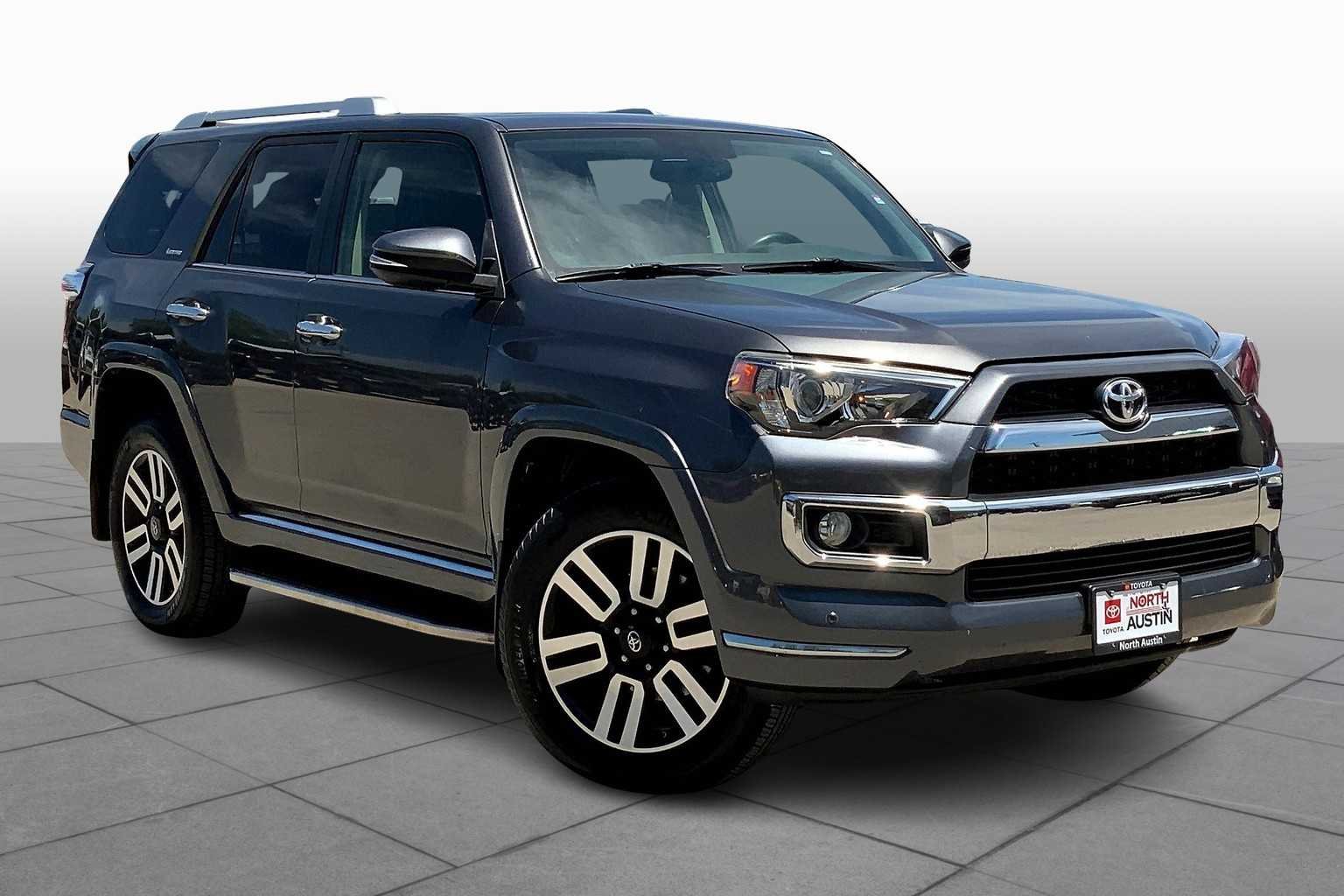 Used 2017 Magnetic Gray Metallic Toyota SR5 image 3