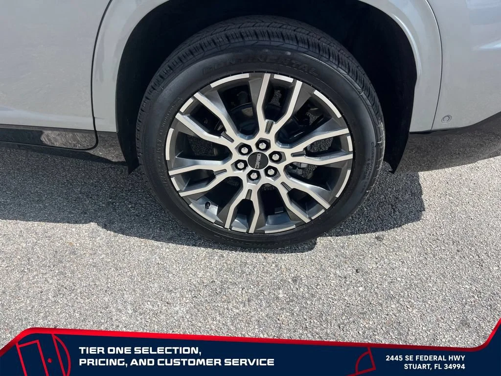2026 GMC Acadia Denali Ultimate - Photo 9