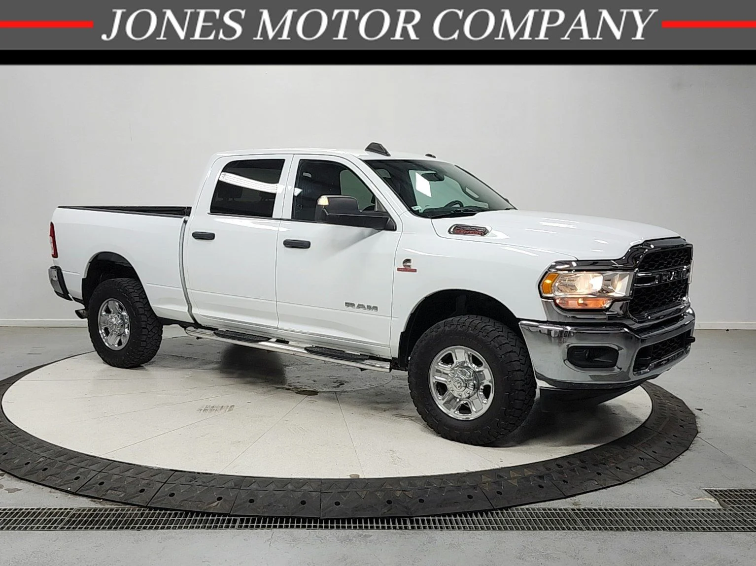 Used 2022 White Ram Tradesman image 1