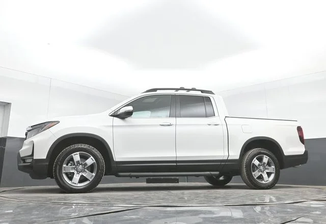 New 2026 Platinum White Pearl Honda RTL image 46