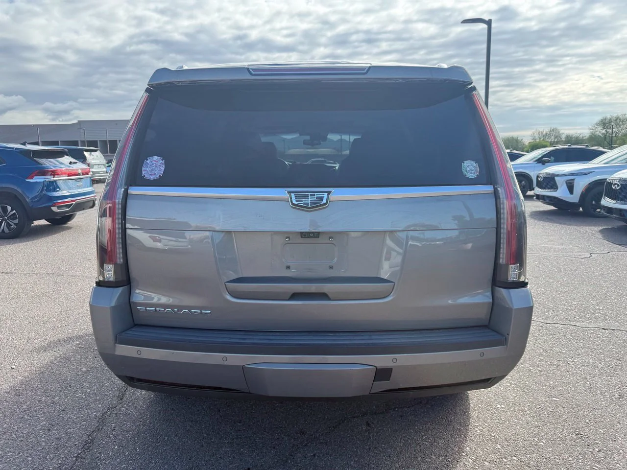 Used 2017 Bronze Dune Cadillac Luxury image 5