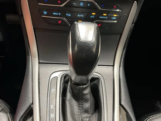 2016 Ford Edge SEL - Photo 15