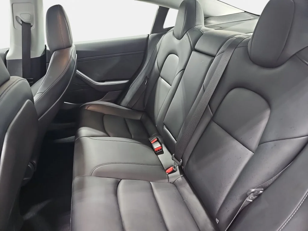 Used 2020  Tesla Long Range image 12